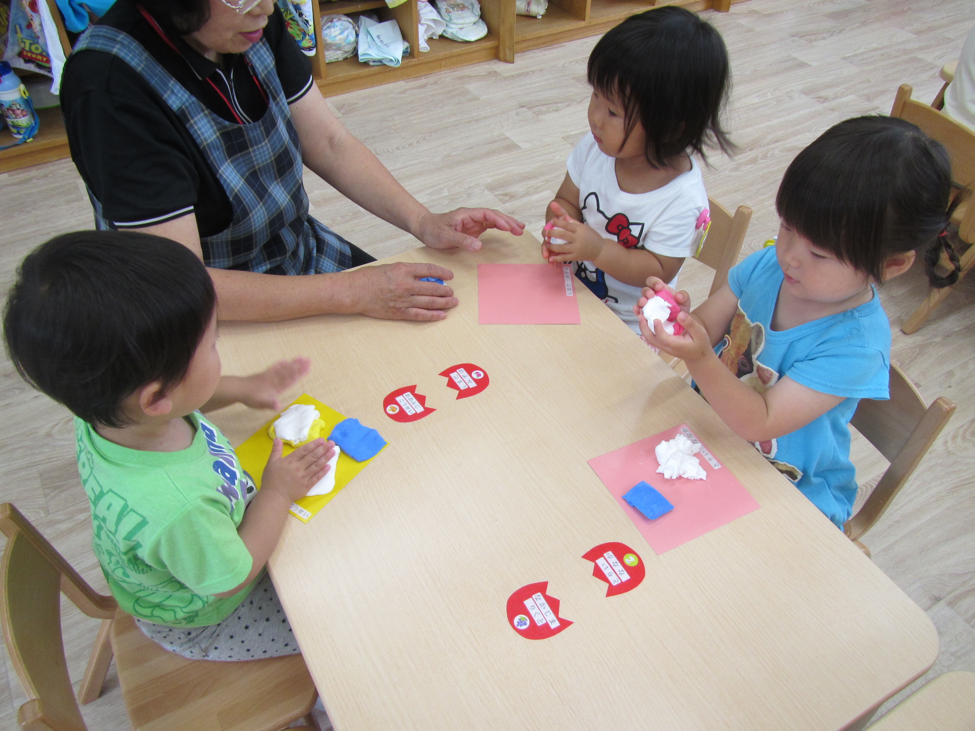 紙粘土ケーキ 学校法人早翠学園 さみどり幼稚園 第二さみどり幼稚園