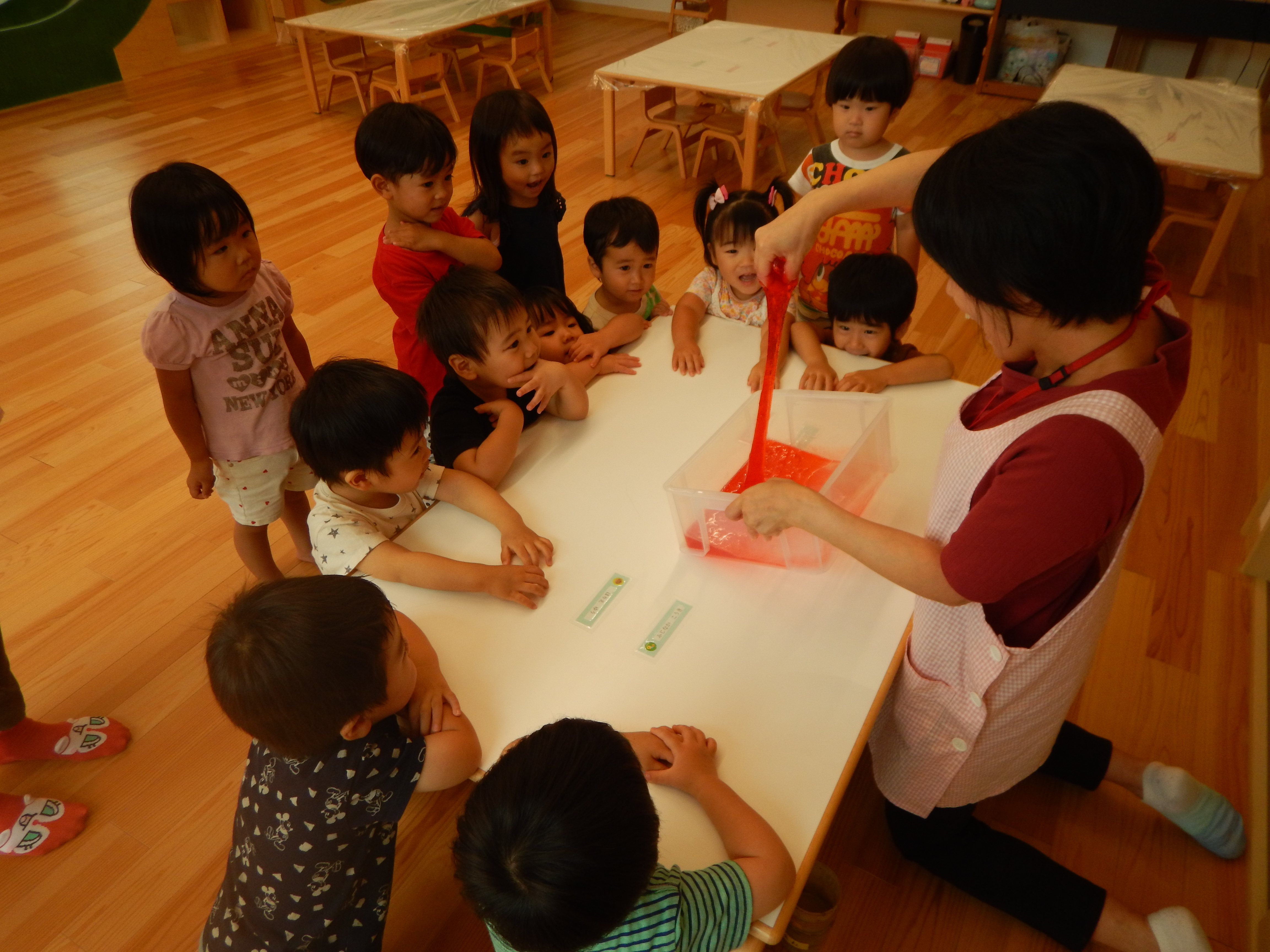 スライム遊び 学校法人早翠学園 さみどり幼稚園 第二さみどり